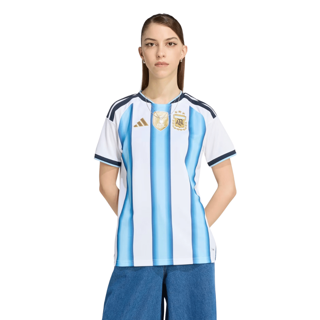 CAMISOLA ADIDAS ARGENTINA WC 2026 LOCAL MUJER - KA8125