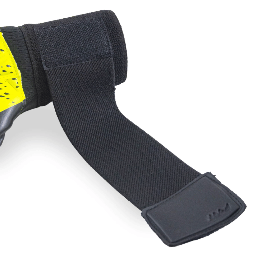 GUANTE DE PORTERO RINAT ACV-1 PRO AD 'NEON' - 1GPR5A5A50-150-219