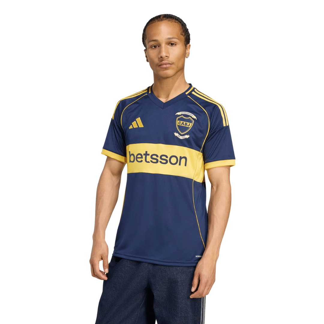 CAMISOLA ADIDAS BOCA JUNIORS LOCAL 25/26 - JJ4298