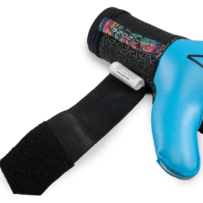 Guante de Portero Rinat Asimetrik Pro Future 'Negro/Azul/Rosa' – imagen 5 de 5